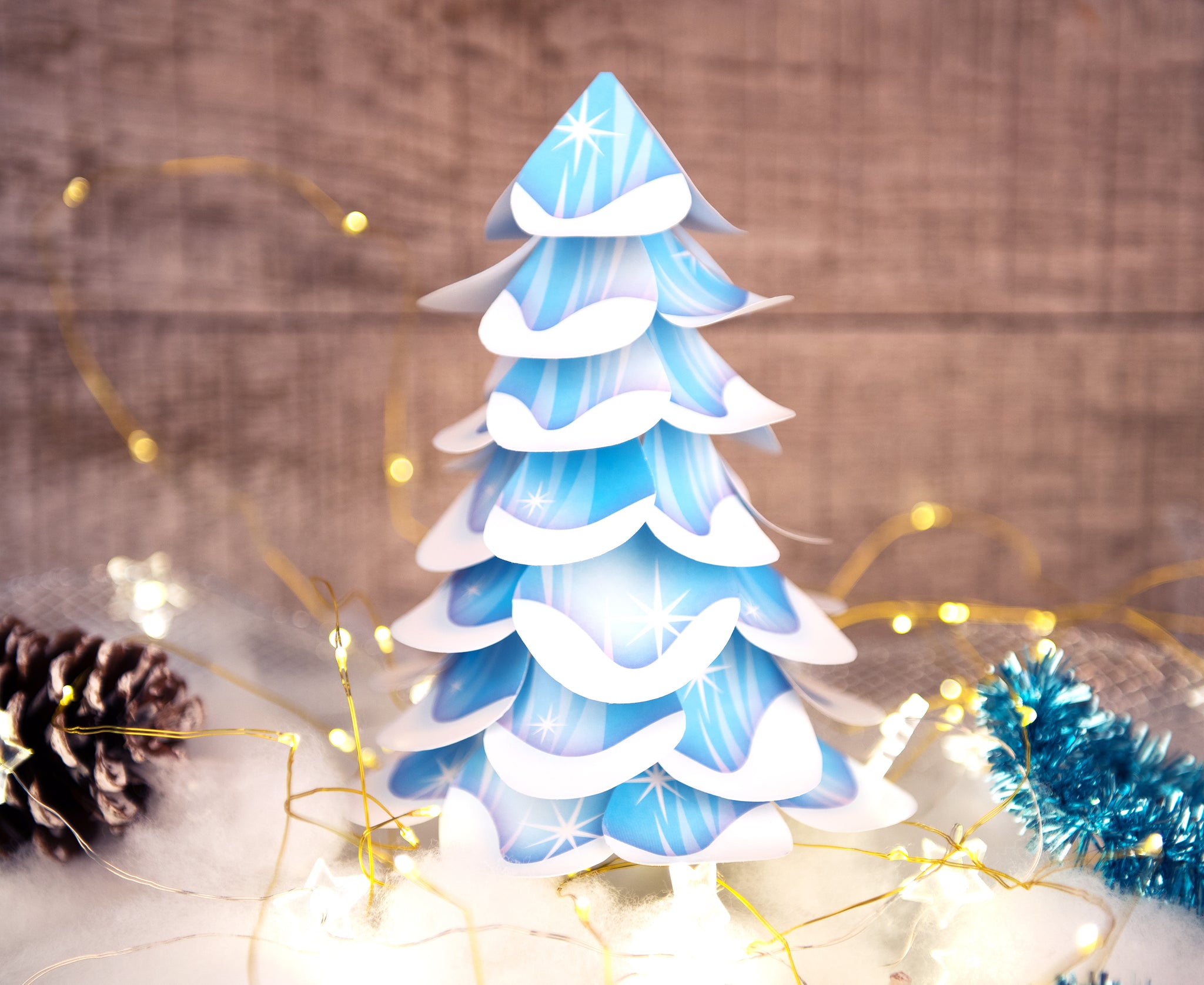 Tabletop paper Christmas trees decoration DIY project