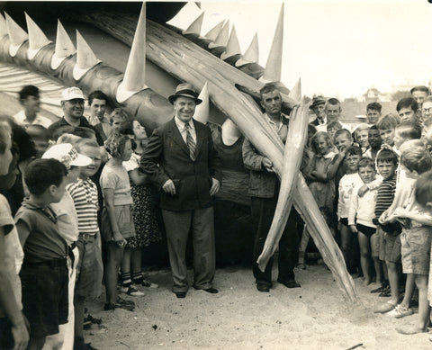  Tony Sarg and spectators pose in front of the sea monster's mouth. | MimsHouseBooks.com
