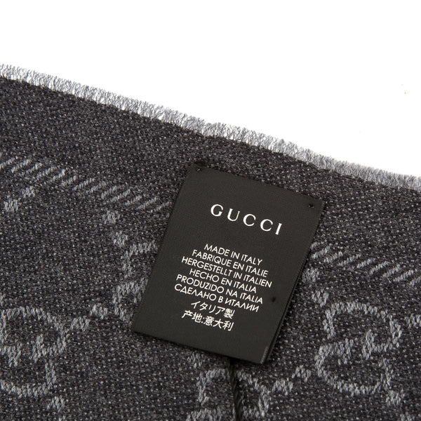 gucci scarf label
