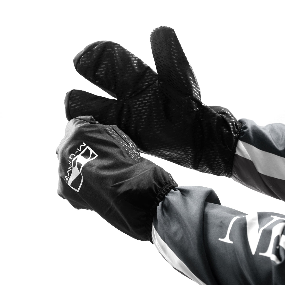 M-Wave Claw Split Finger Wind and Water Repellent Glove L/XL 