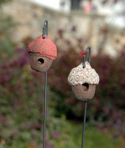Aren't these acorn bird houses from My Plum Scrumptious adorable? Come find out where I get them! | Gypsy Magpie