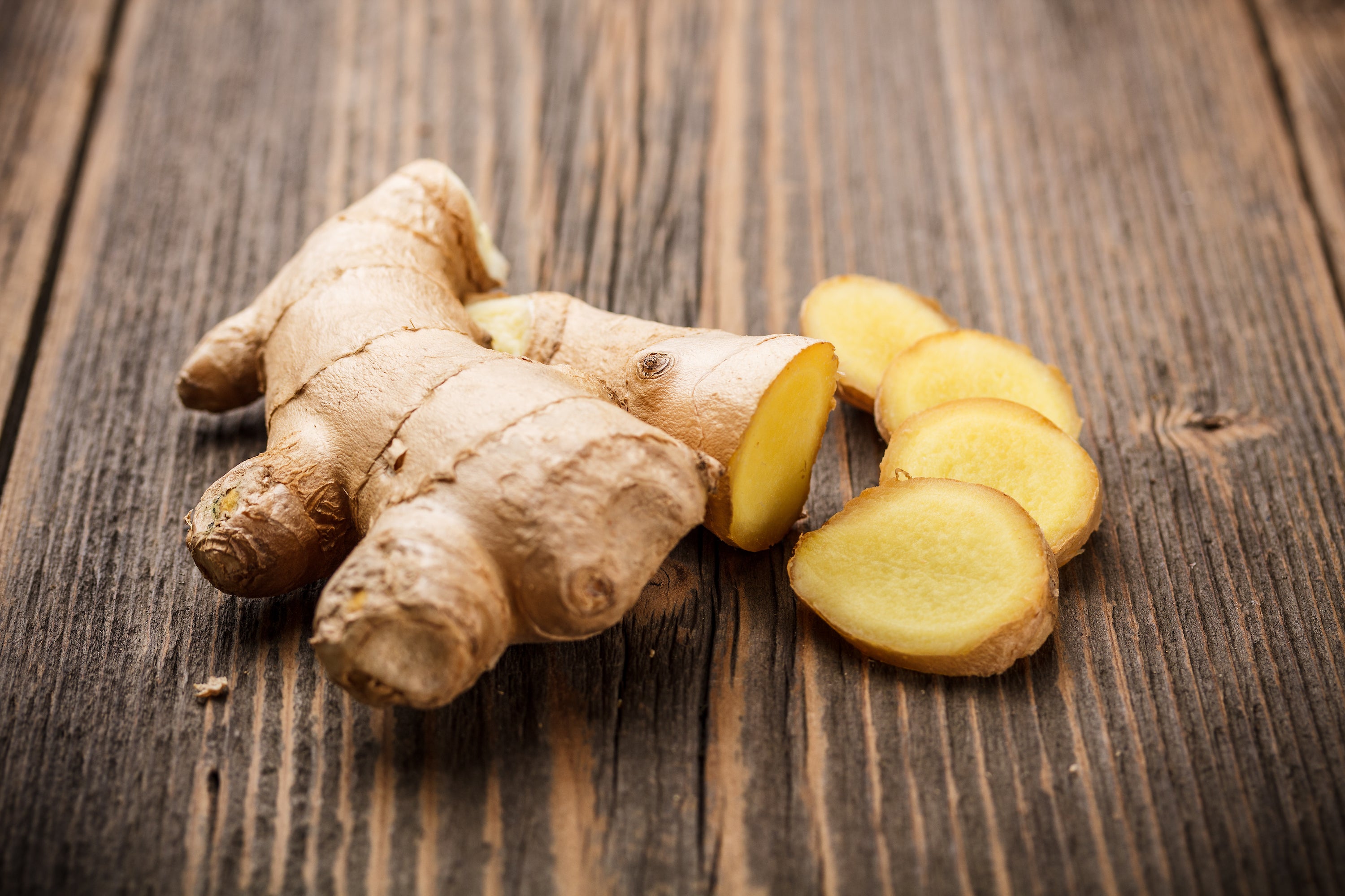 sliced fresh ginger