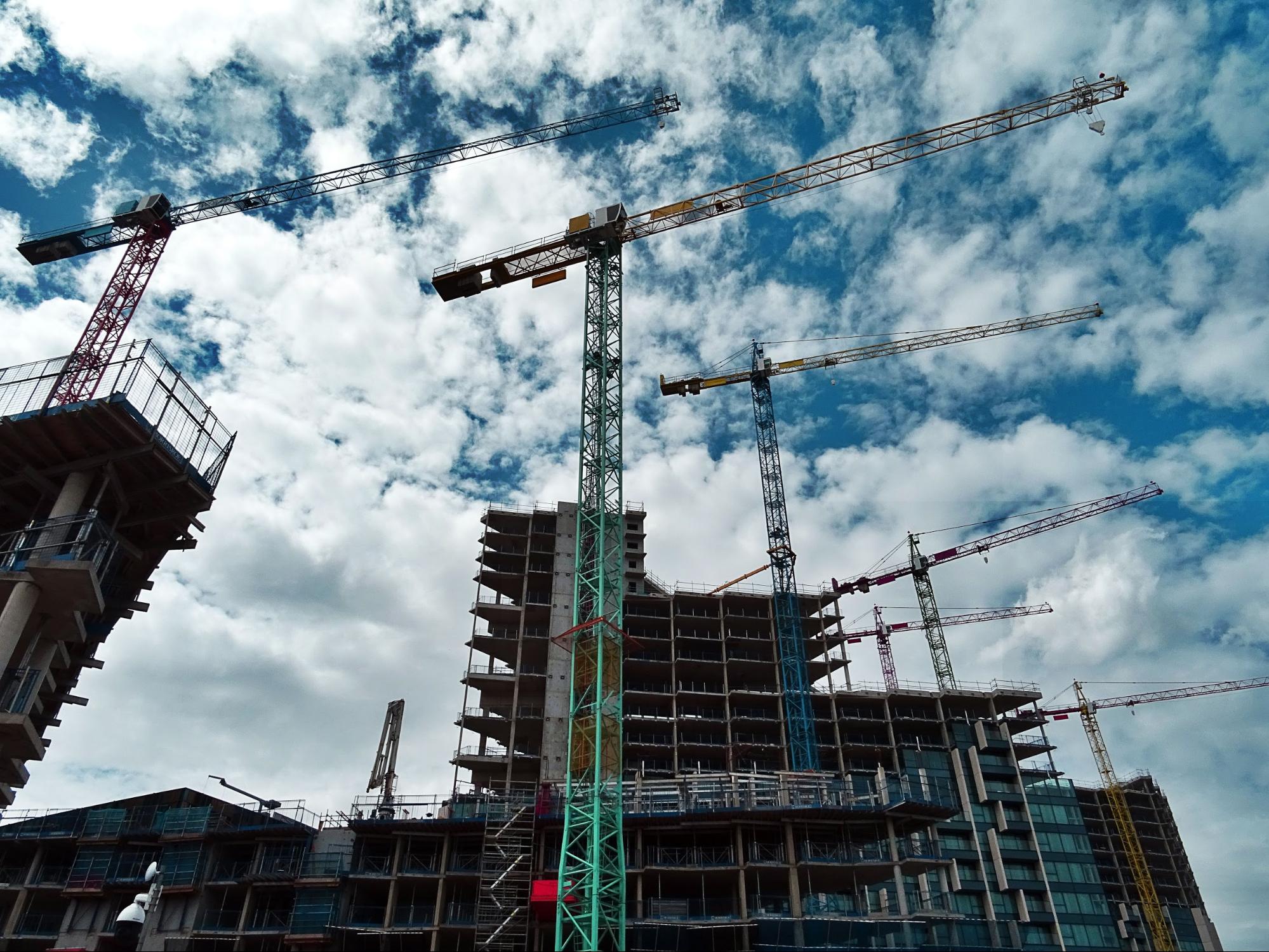 How is the Internet of Things Used in the Construction Industry?
