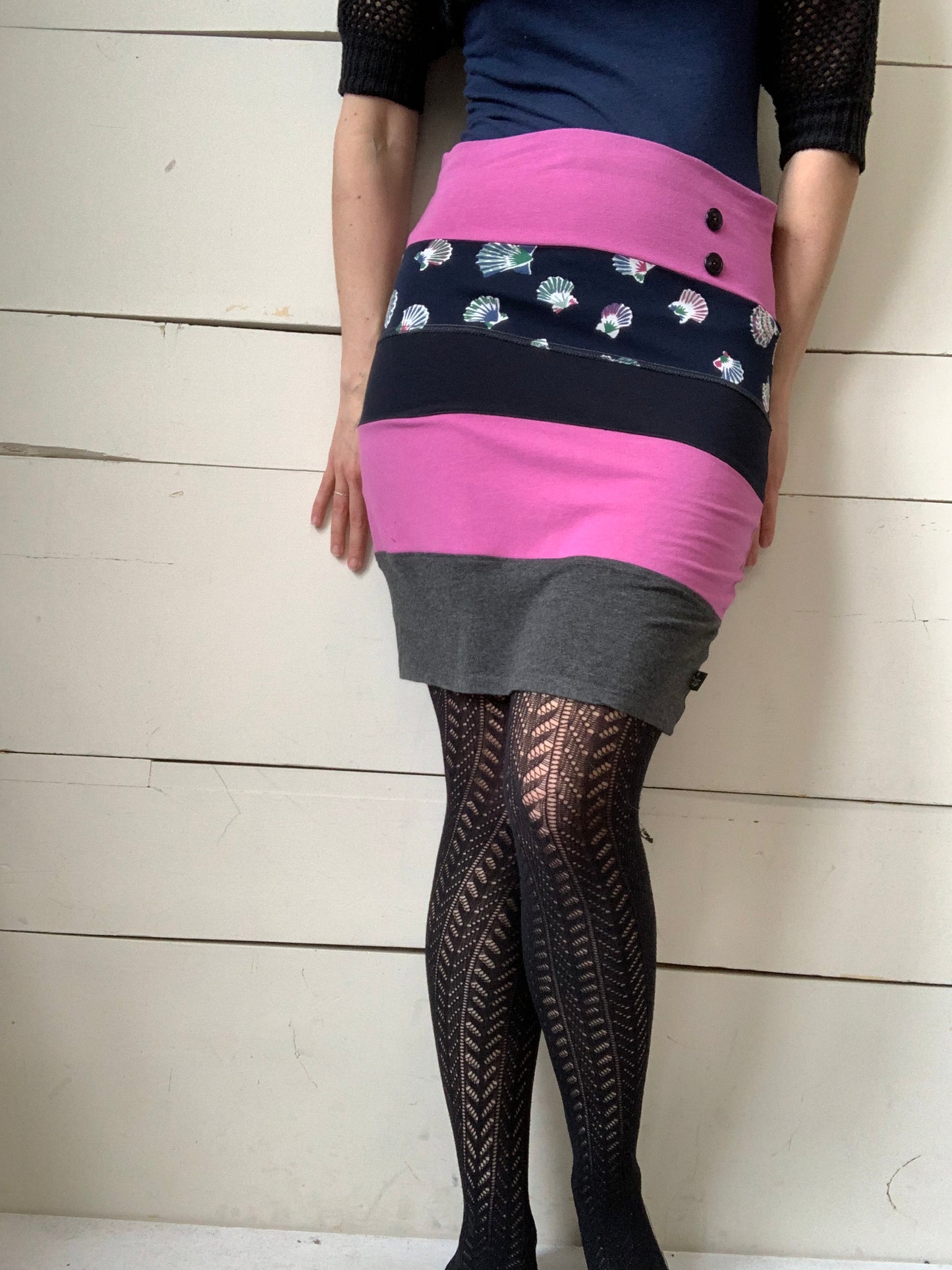 JUPE ROSE, MARINE ET COQUILLAGES(S-M)