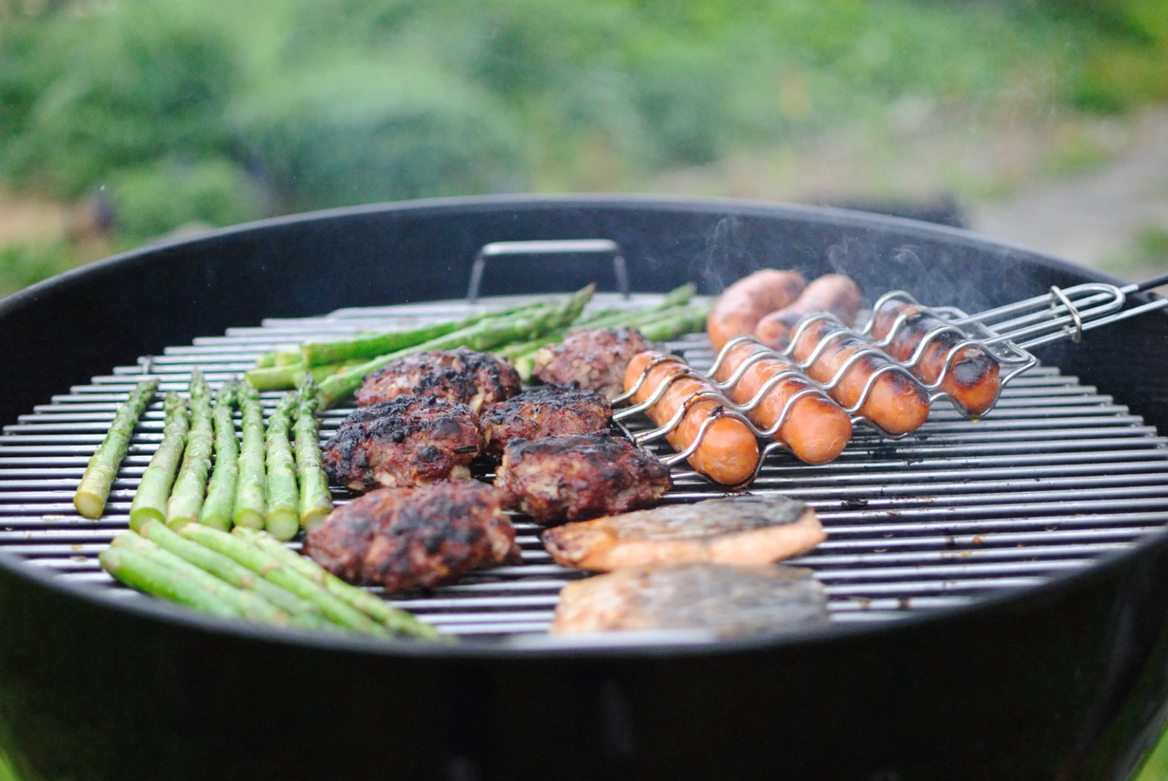 4 Ways to Go Green While Eating Meat Image