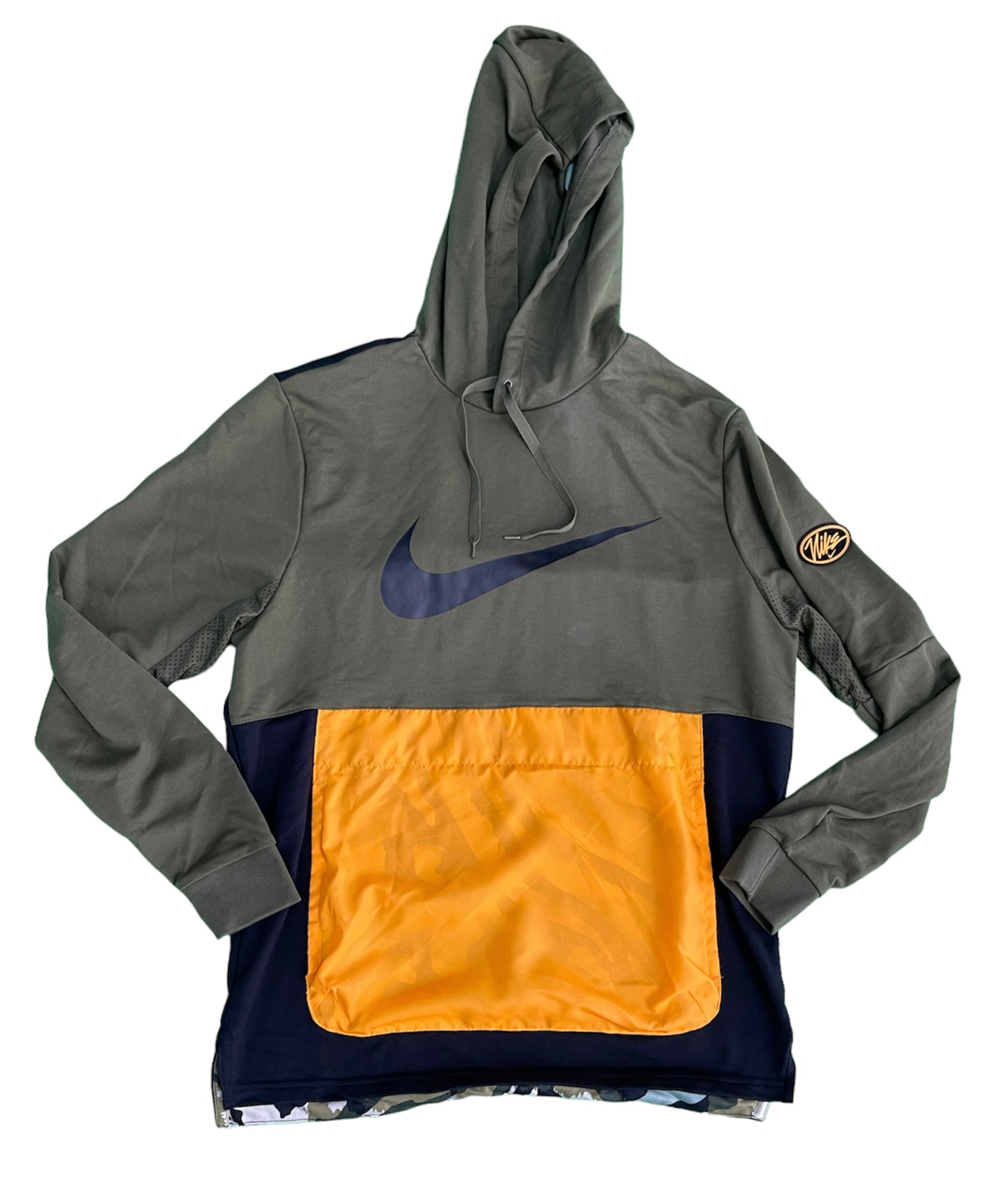 NIKE HOODIE - Men's Avenida Fashion