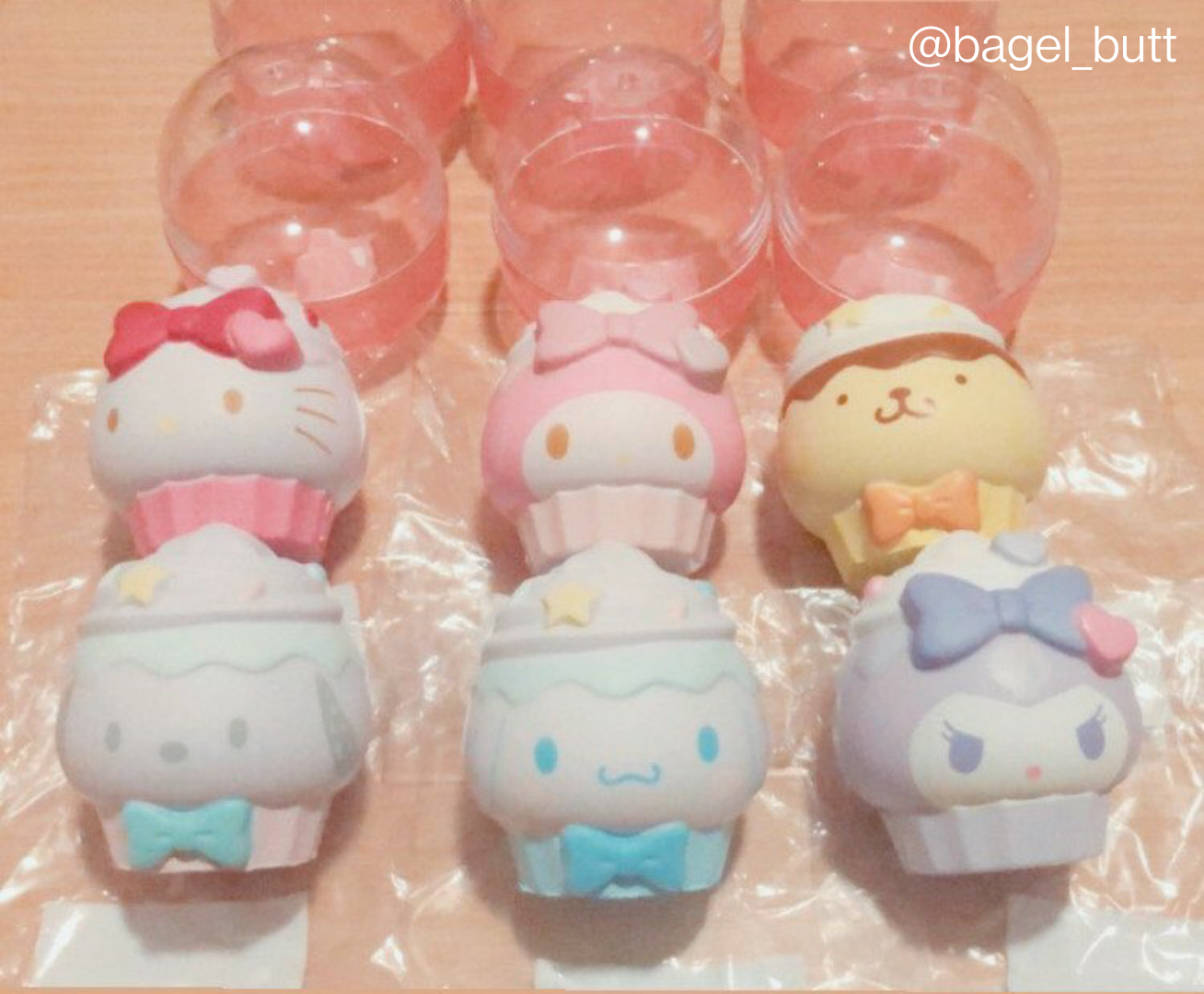 Sanrio Character Gacha Cupcake –