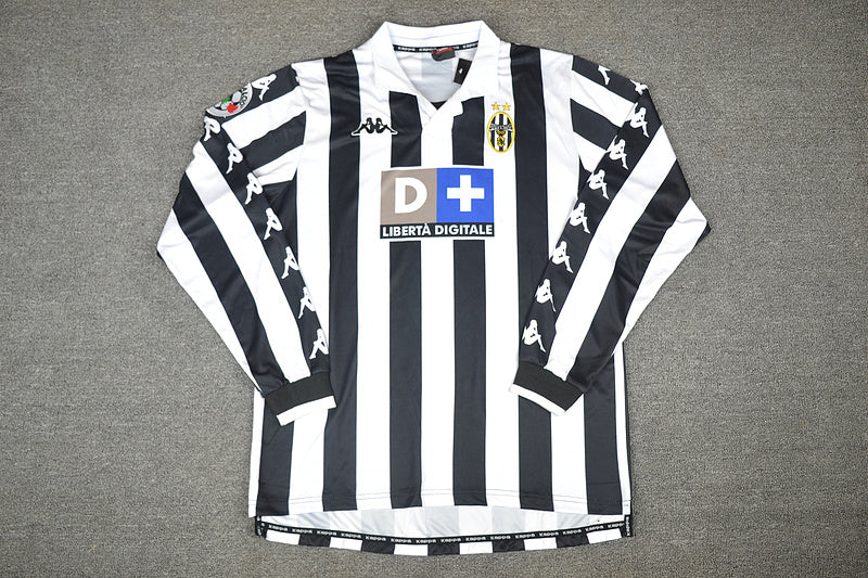 juventus kit 2000