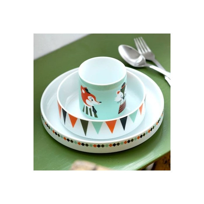 kids cup and saucer