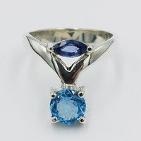 bague topaze bleue en or blanc 18 carats