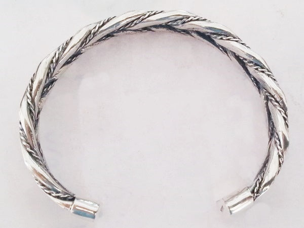 gros bracelet torsadé en argent pour femme