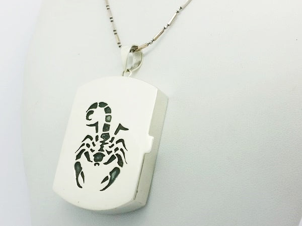 pendentif scorpion argent