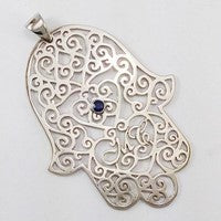 pendentif main de fatma en or blanc