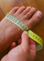 Measuring your foot for Made-to-Measure Shoes