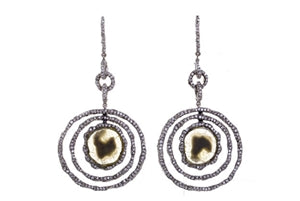 LA REINA 18K GOLD FLAT DIAMOND CIRCLES EARRINGS