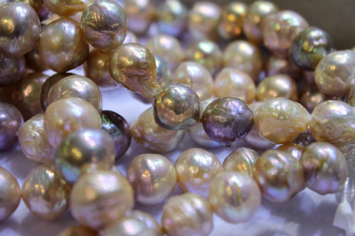 Kasumi-like ripple pearls