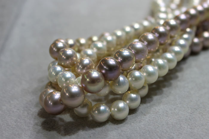 metallic Pearls