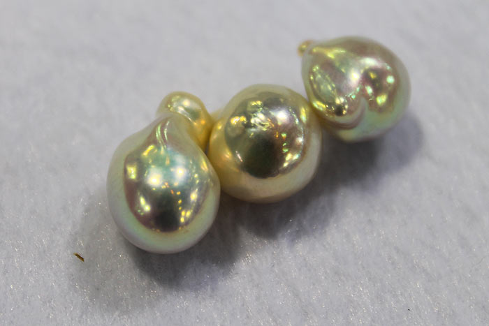 Heng Mei's fireball freshwater pearls