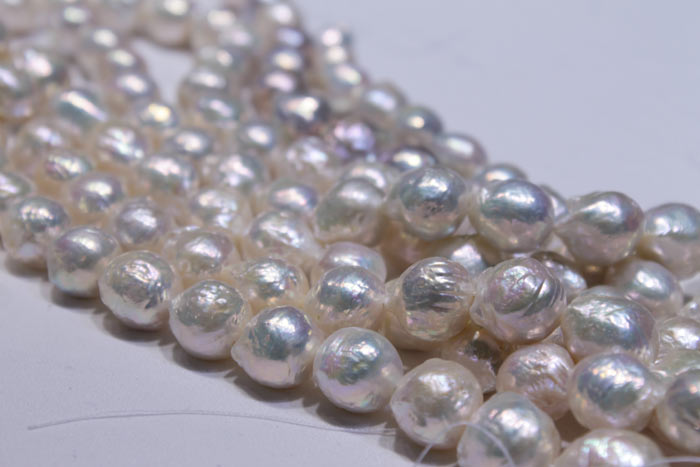 closer look at the pearls from Grace Pearls