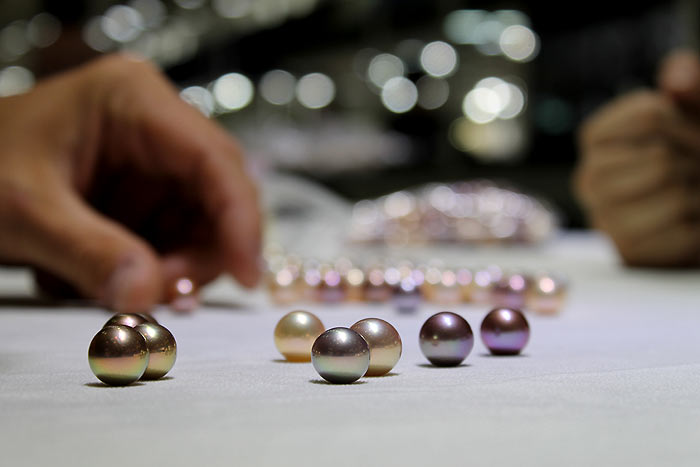 a close up of the Edison pearls