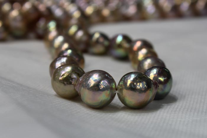 multi-colored ripple pearls