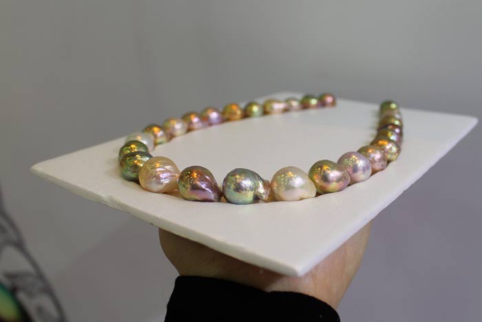 large and colorful ripple pearls