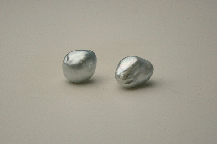  pairs of silver/blue south sea pearls