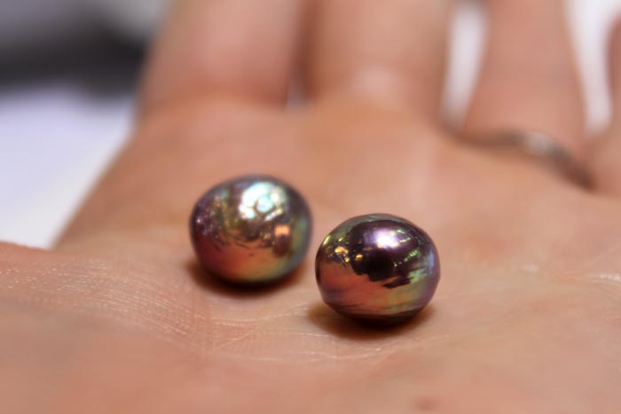 small metallic ripple pearls