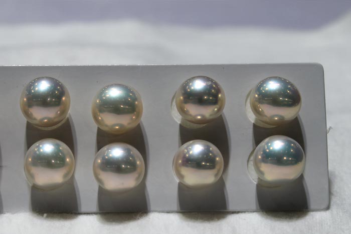 matched pairs of metallic pearls