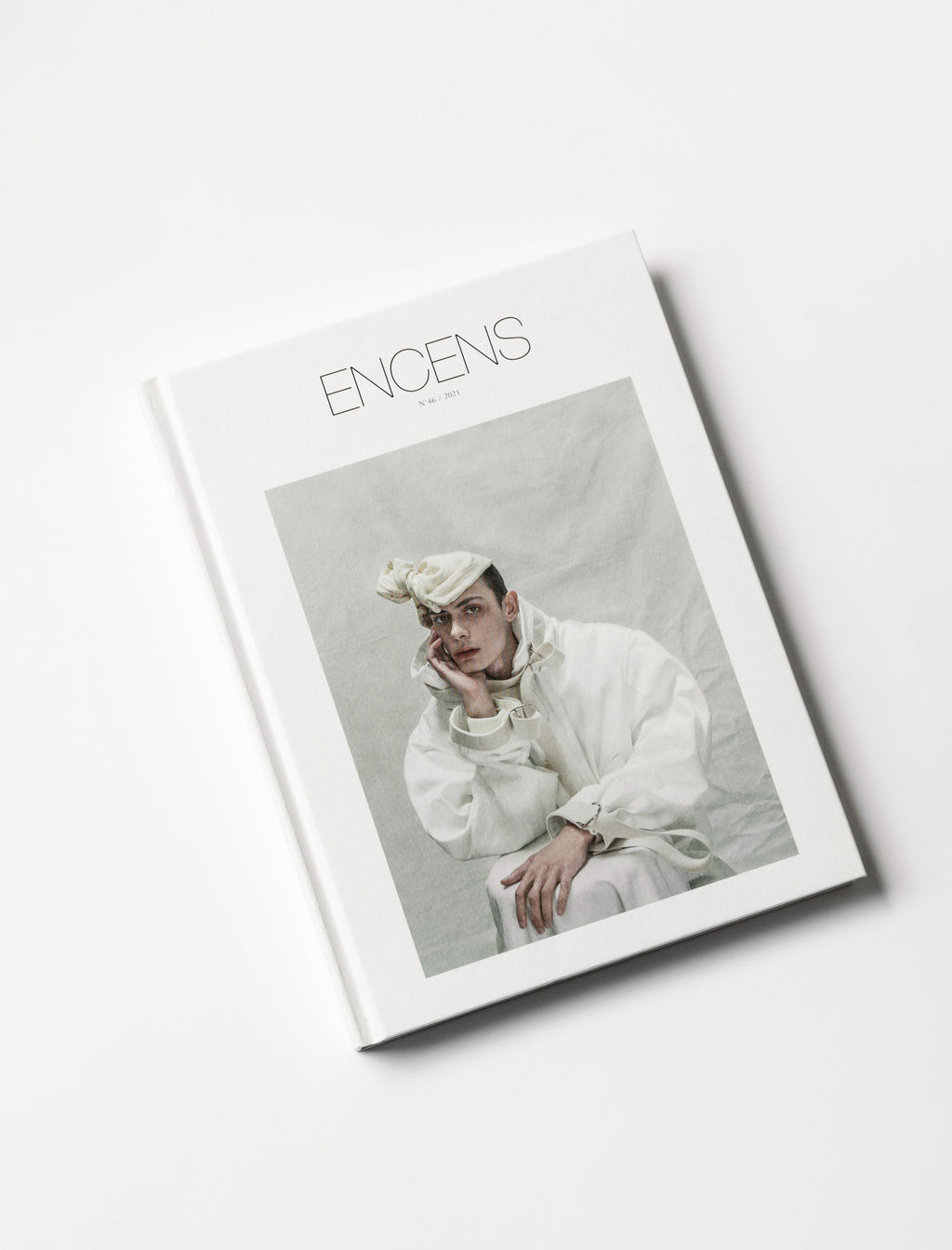 希少❗️ 洋雑誌【ENCENS MAGAZINE】 No.46 deliciassobencomenda.com.br