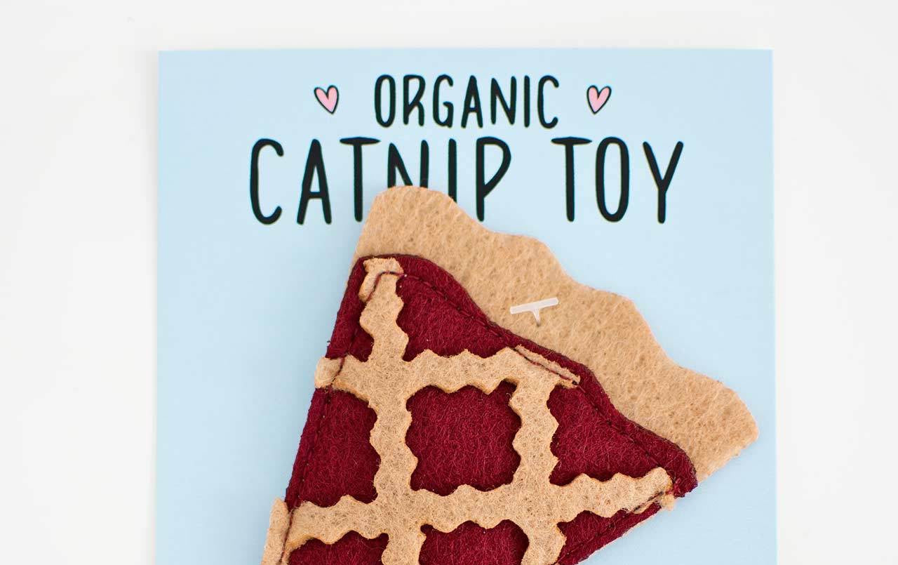 Pie design organic catnip cat toy in felt