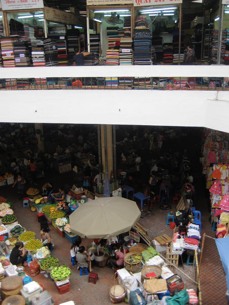 market in hanoi