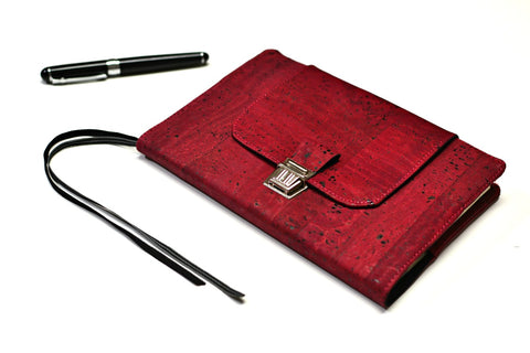 etui pour bullet journal en cuir de liege rouge bordeaux fait main francais 