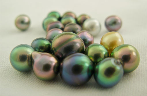 Colorful Tahitian pearls 
