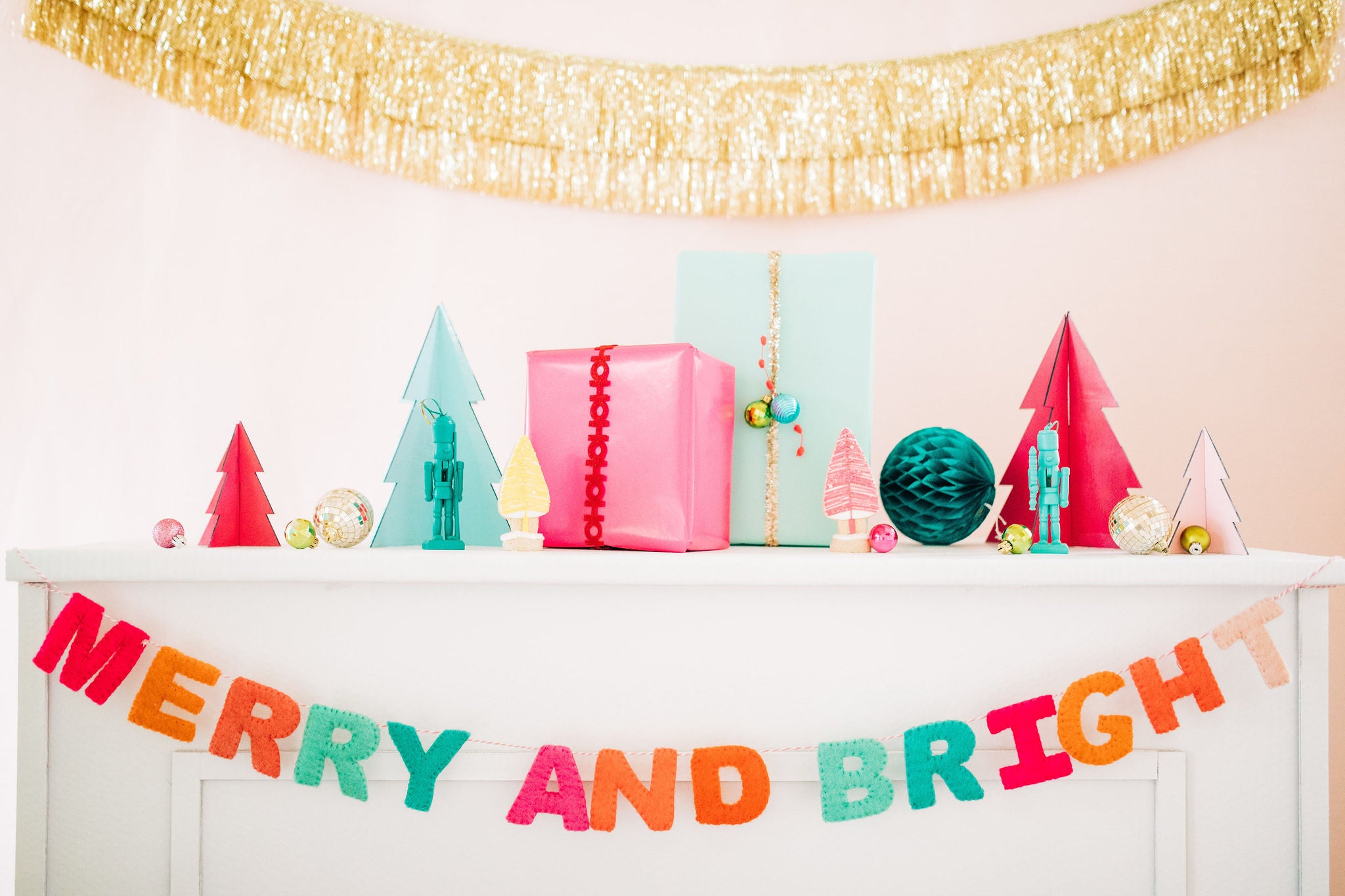 merry and bright felt garland with gold fringe galrand