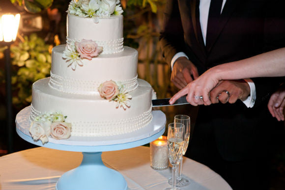 How Not to Cut Your Wedding Cake 
