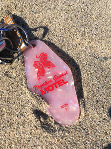 Negative Gemini Motel Keychain - karakreativ