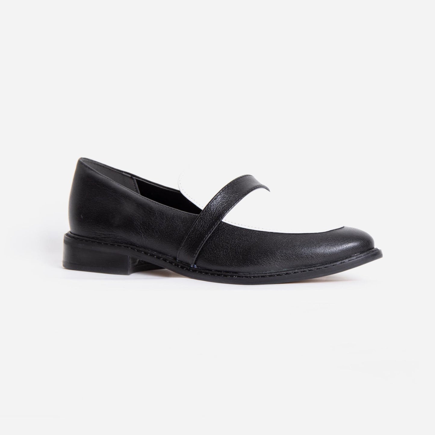 Loafer Sheer Black & White