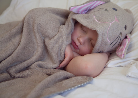 Bedtime Tips for Happy Parents_Cuddledry.com