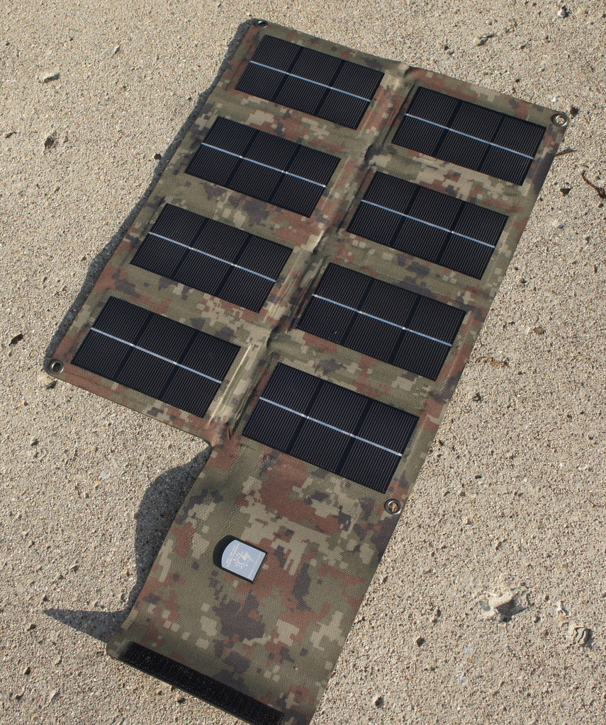 Pocket_Panel_12w_2_Amp_Solar_USB_Charger_Panel_14.jpg