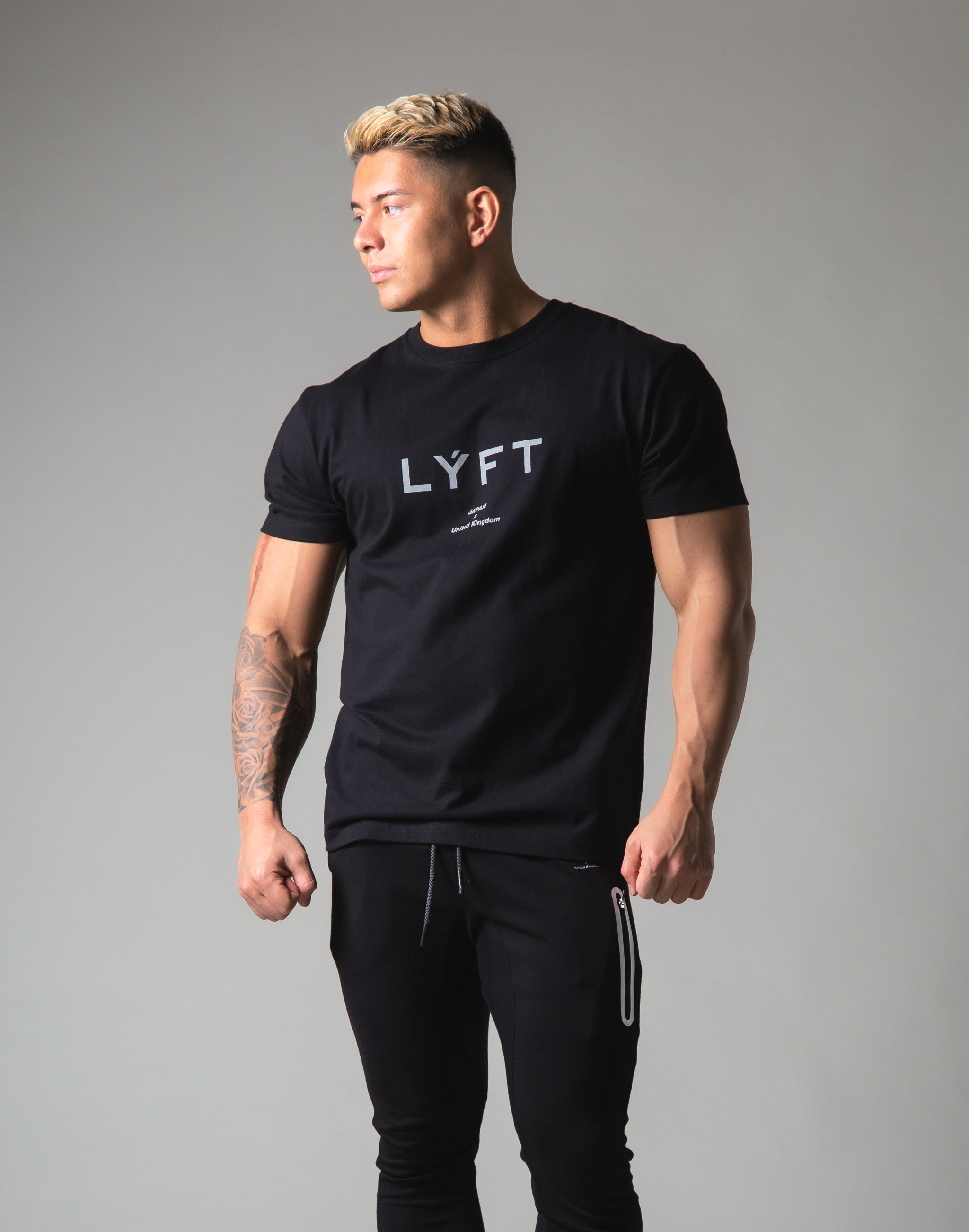 LYFT Tシャツ パーカー 『新品未使用』