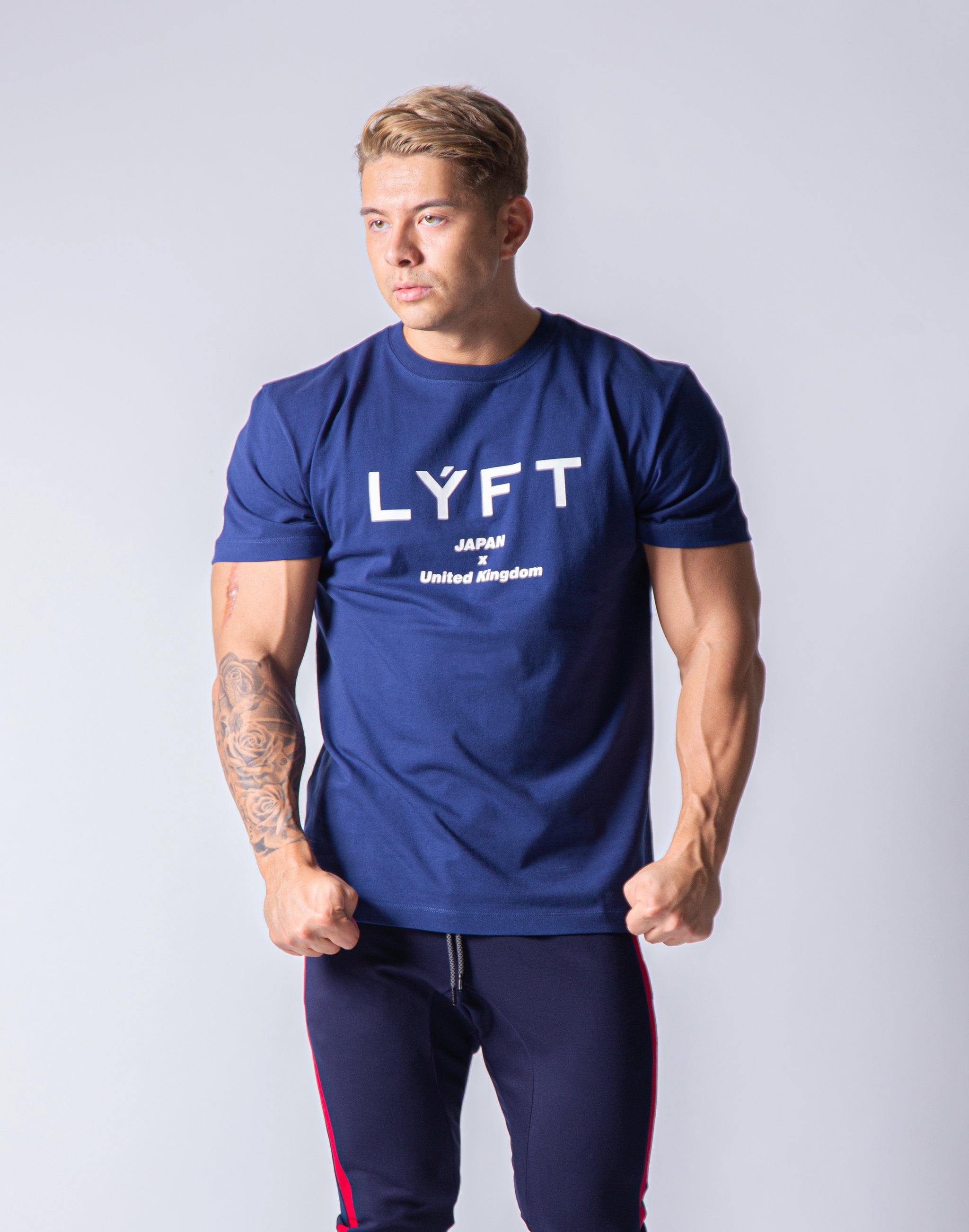 LYFT リフト Tシャツとショートパンツ