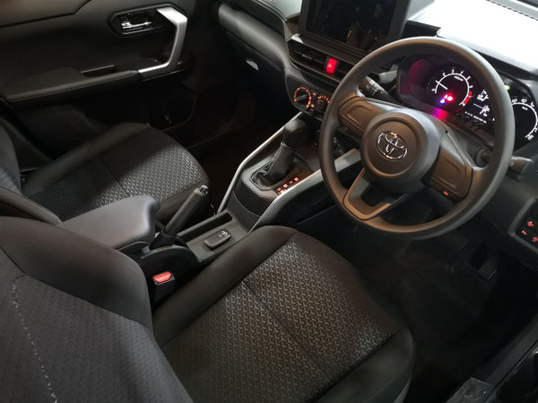 Toyota raize interior