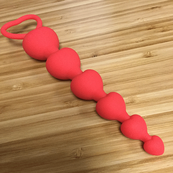 Another picture of the red heart shaped anal beads