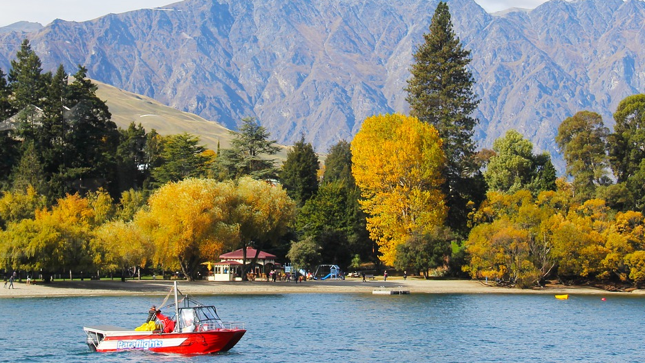 Is there a Kelley Blue Book for Boats? lake autumn