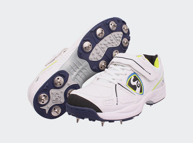 sg cricket shoes metal spikes