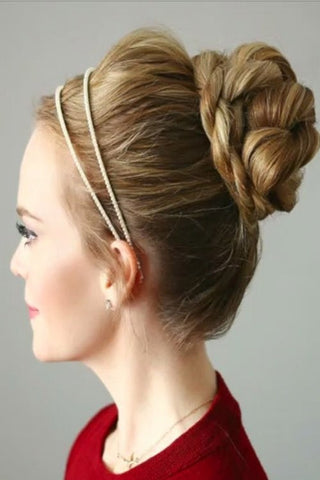 updo με πλεξίδα