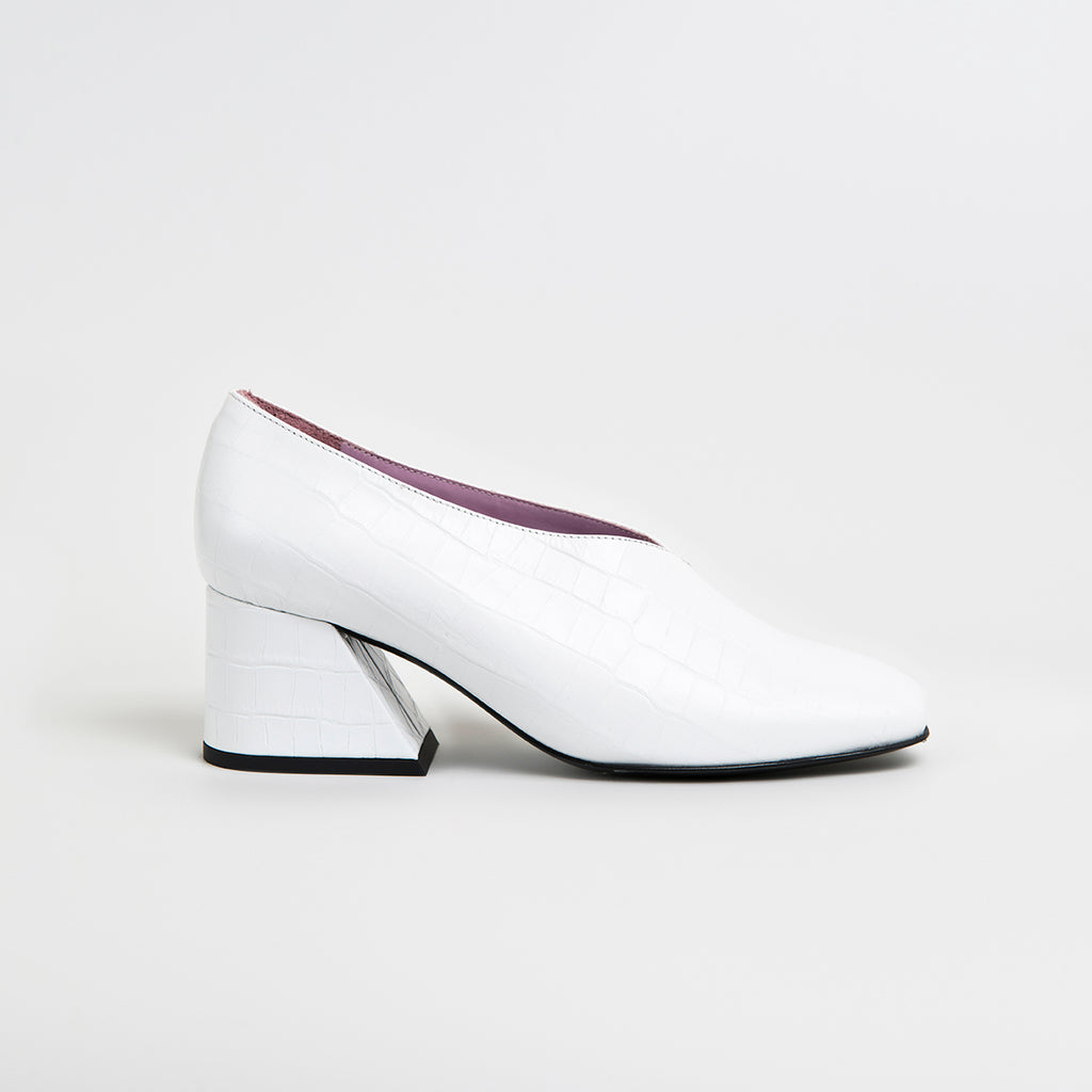 black and white mid heel shoes
