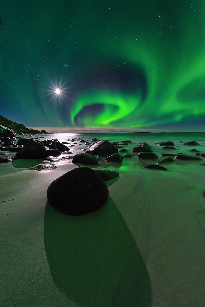 Northern lights in Iceland (pedro kin)