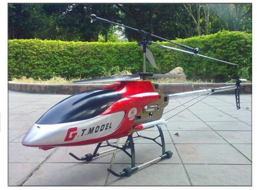 large outdoor remote control helicopter